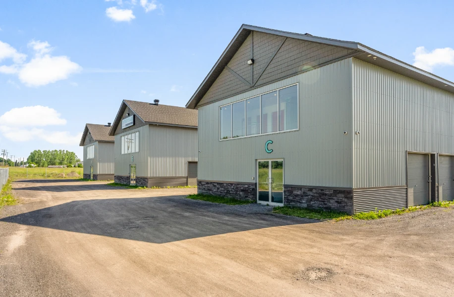 Storage facility in Saint Felix de Valois, Quebec