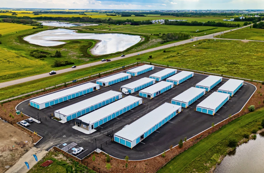 Heated self storage rentals in Beaumont, Alberta