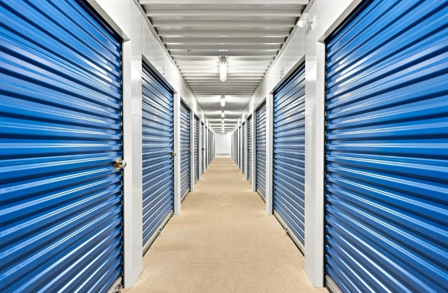 Multiple Storage Unit Sizes Near Dundas